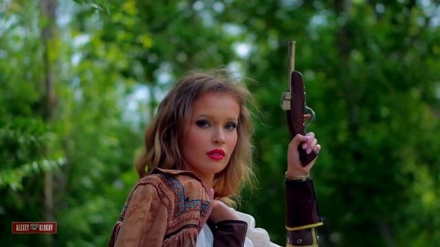 Ковбойша Дарья и Дикий дикий West  Cowgirl Daria and Wild Wild West slowmotion ковбойша