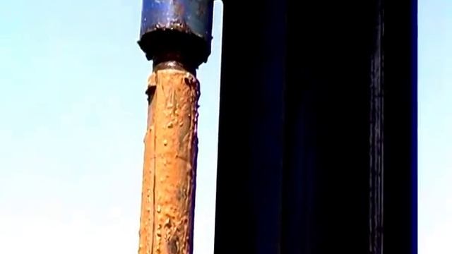 Бурение скважины на воду малогабаритной бензиновой буровой установкой drilling water wells