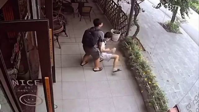 уборщица молодец