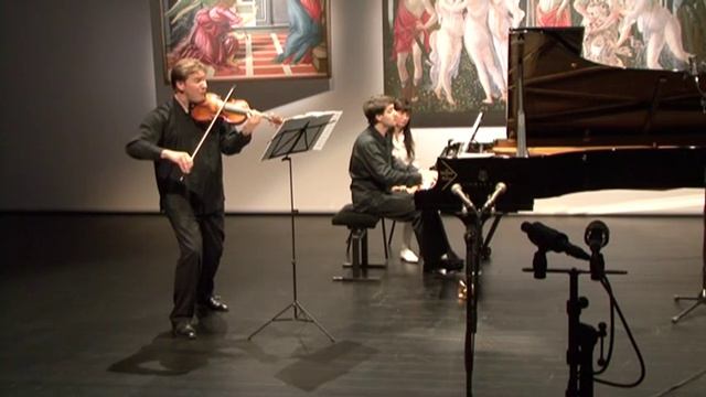 Andrej Bielow & Nikita Mndoyants : F. Schubert Sonatine G-minor D408