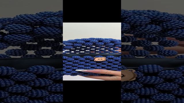 Сумочка из бусин "Ежевичка"