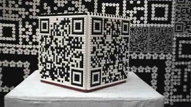 LEGO QR-CODE LA HERENCIA PEDRO MORALES. Mobile Tagging Art