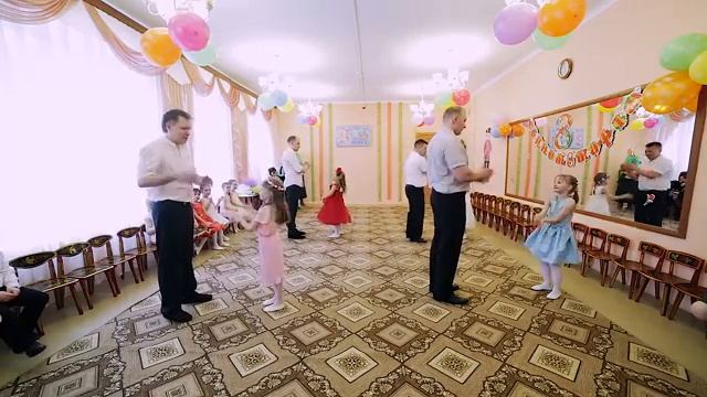 Танец с папами "Доченька" в детском саду №14 "Вишенка"(г.Лыткарино)