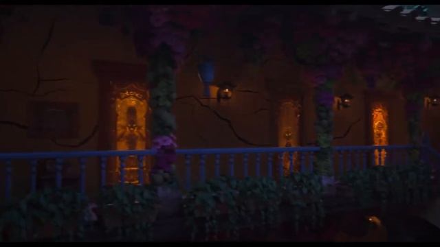 Видеоролик с участием актеров озвучания анимационного приключения Disney Энканто