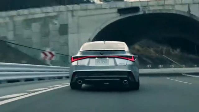 2022 LEXUS LS