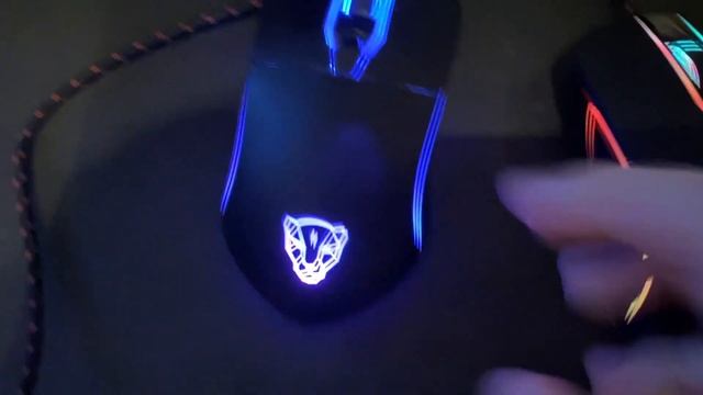 САМАЯ ТОВОВАЯ ИГРОВАЯ МЫШЬ 2021 !  MOTOSPEED V30 RGB