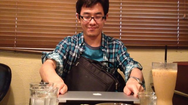 MacBook Air(Mid 2012) 実践編！オサレなカフェで初ノマド！