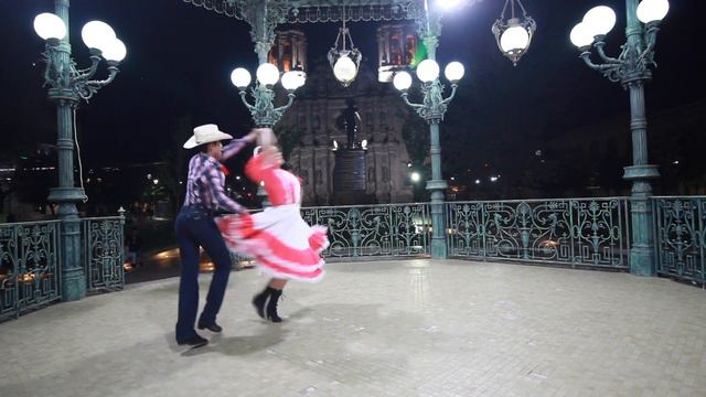 Мексиканский народный танец ч1 #upskirt#костюмированный #латино #танец