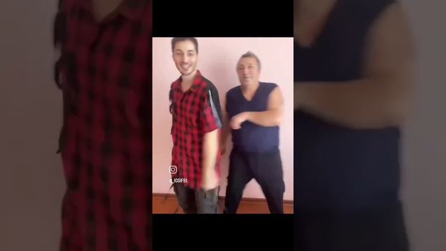 Йослик с отцом 😁