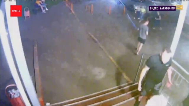 В Красноярске ищут мужчину, который сломал челюсть парню из-за цвета волос