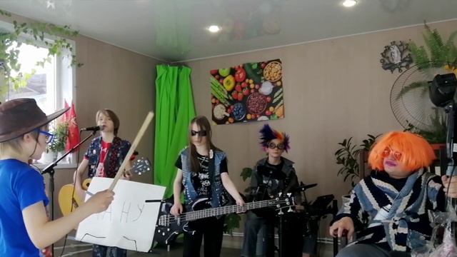 "Музыкальный экзамен" клип на песню рок группы "Андроид"