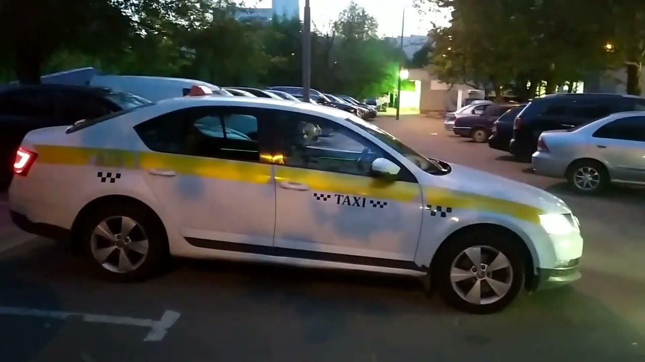 Шкода Октавия А7! Яндекс такси.  Три заказа 5000 рублей!!!