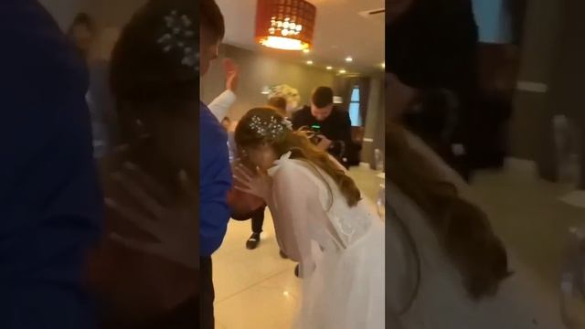 интерактив "Школа поцелуев"
ведущий Максим Кучер