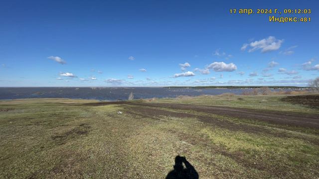 Вид с Нагорское на Утятское сплошная вода 17.04.2024