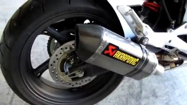 2012 Honda Hornet with Akrapovic SlipOn Exhaust