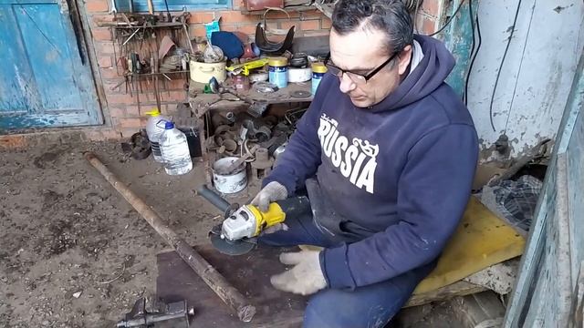 Приблуда для перевозки рулонов сена и БЛАГОДАРНОСТЬ КАНАЛУ .