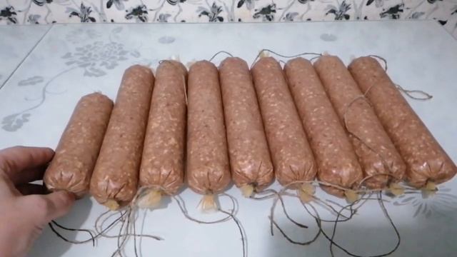 Чесночная колбаса из мяса дикого кабана (секача)