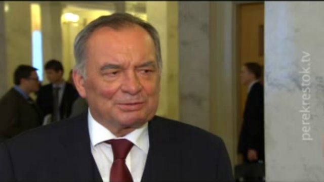 Украинским депутатам подарили Библии