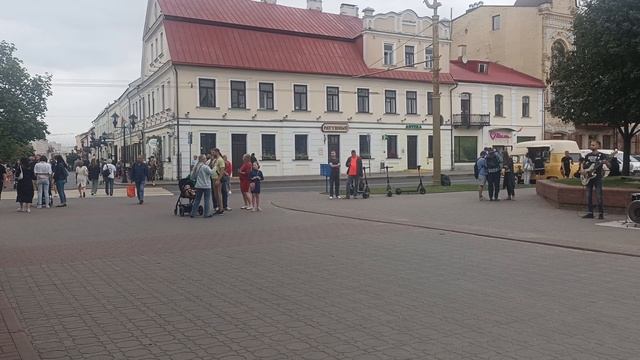 музыканты на улице Советской в Гродно