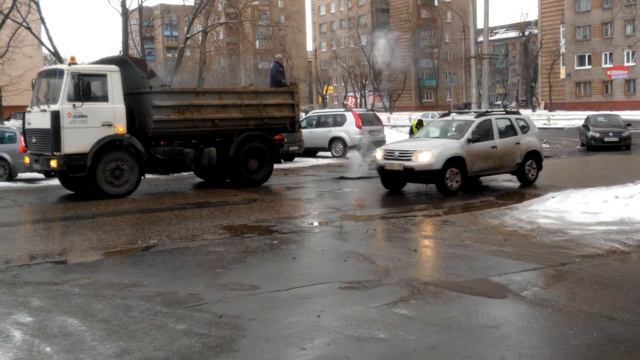 Череповец. Укладка  асфальта