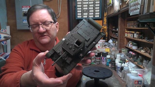 Model Building - Tamiyas Cromwell tank