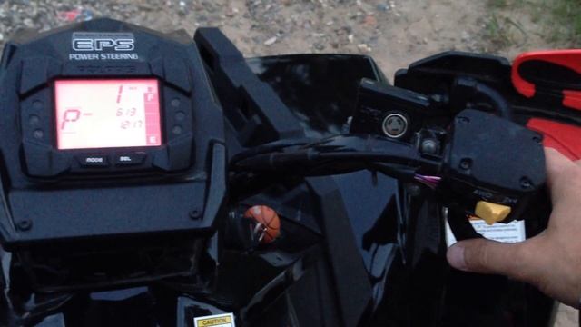 Polaris Scrambler 850 EFI EPS реакция на курок газа