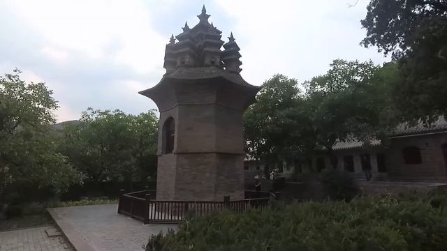 Этническая деревня под Цзинанем: древняя погода и зоопарк