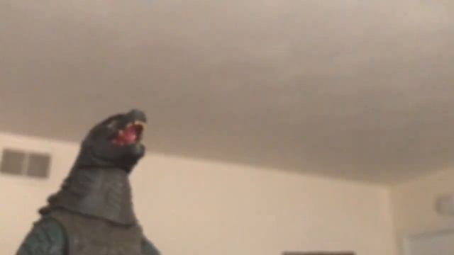 Shrek 2 Retold: Mongo Roar (GODZILLA 2014) Scene