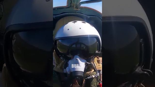 🇷🇺Имперские "Грачи" Су-25 насыпают оппонентам
🎧С Богом братцы, не робея