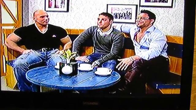"Давай поженимся" шары для боулинга или арбузы? GUBERNSKI.COM
