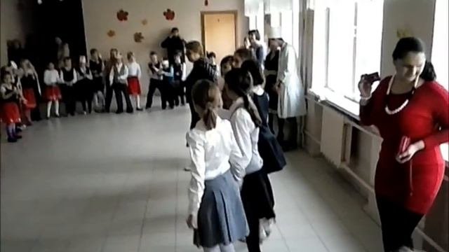 Школа № 5. Осенний праздник первых классов (30.10.2014)