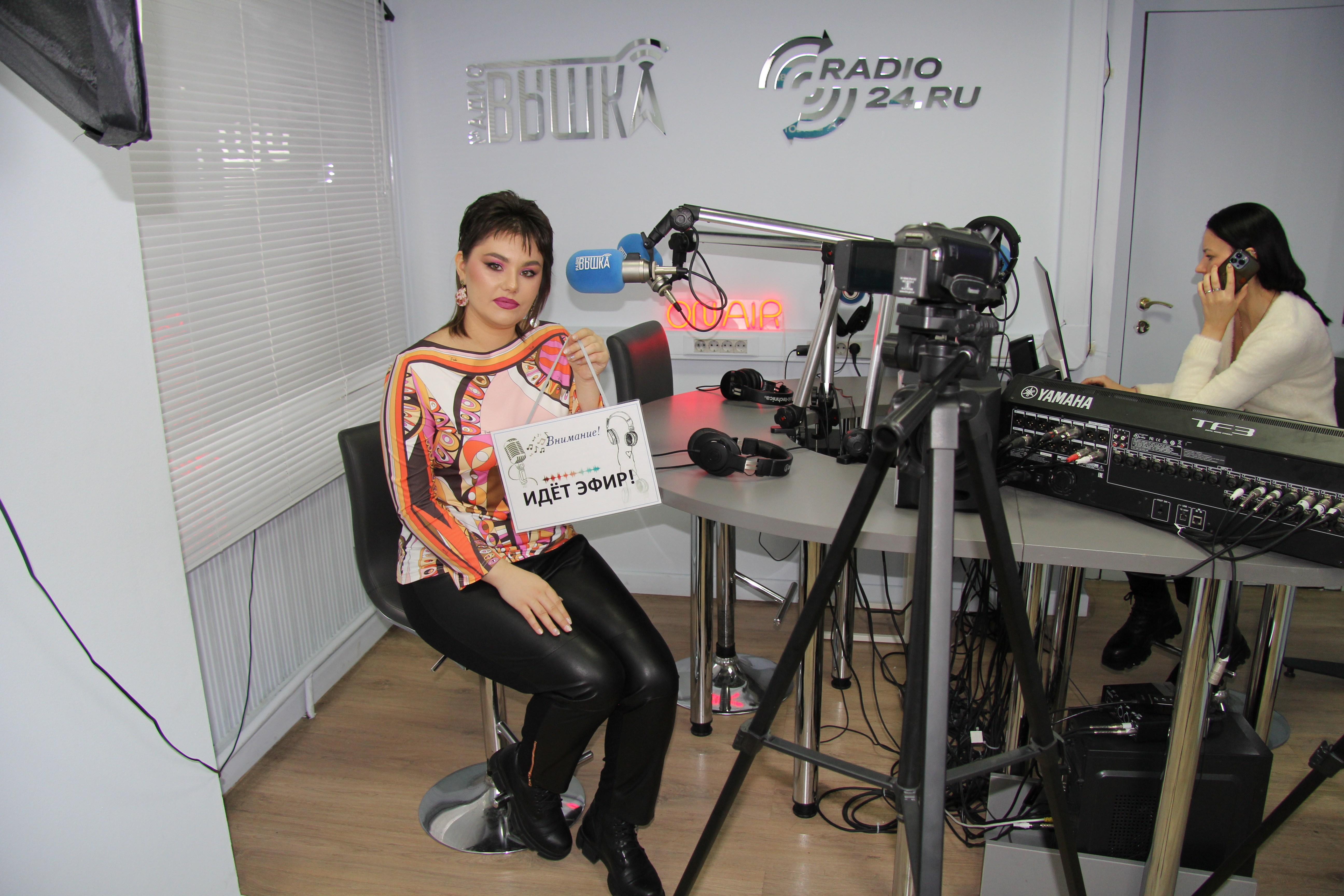 Карина Кьют - Интересные вопросы интервью на радио "Вышка"  #каринакьют #вышка #успех #поп