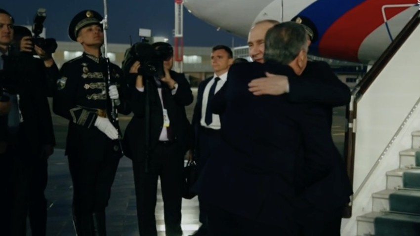 Владимир Путин прибыл в Ташкент с двухдневным государственным визитом
