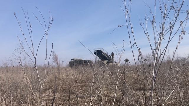 удар по скоплению боевой техники и боевиков из систем залпового огня «Ураган»