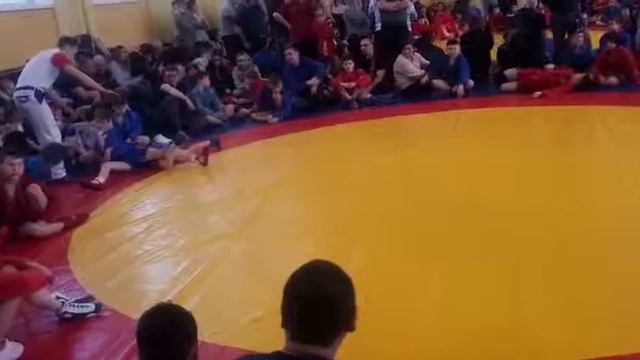 Турнир по самбо в Люблино. До 28 кг. 1 схватка