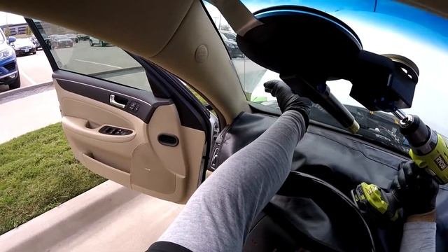 Hyundai Genesis. 2010 Windshield Replacement