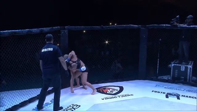 MFC 11 Pamela Cabrera vs Evelyn Sass