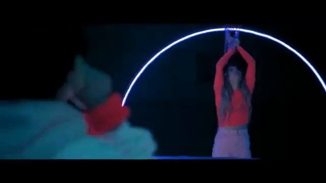 Мари Сенн - Танцы feat. EQ премьера клипа 2019