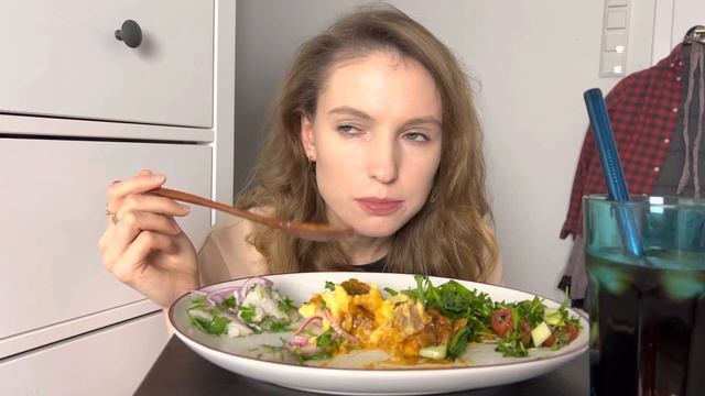 ДEBCTBEHНOCTИ не существует | МУКБАНГ гуляш с пюре | MUKBANG goulash with mashed potatoes