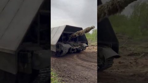 💪⚡Еще один российский танк Т-80БВМ с "царским мангалом"⚡