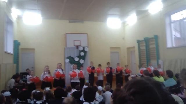 Песня 5-го класса на праздник «День матери».