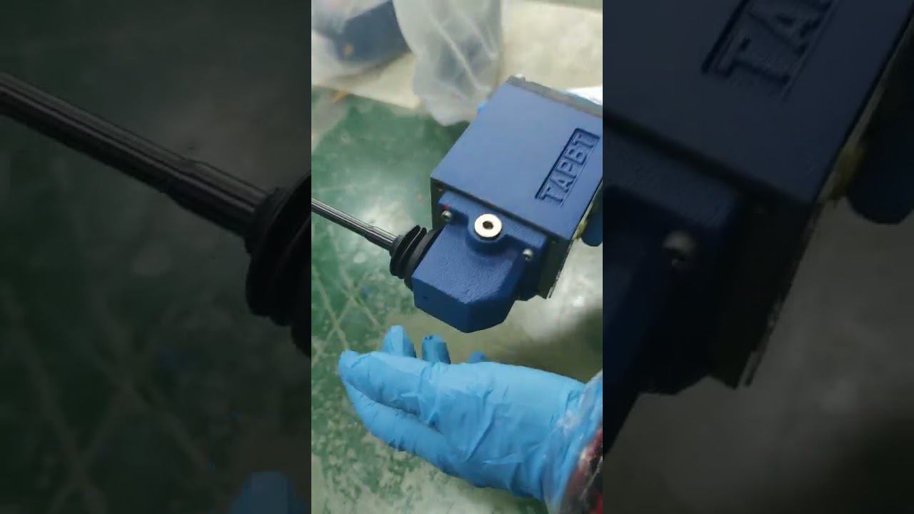 4WMM10 - Гидрораспределитель Ду 10 с ручным управлением - с фиксатором