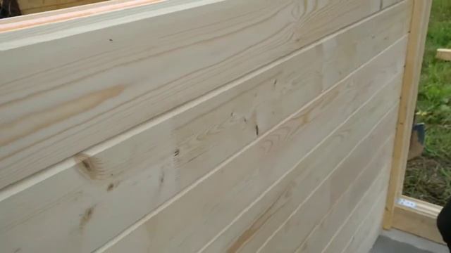 Строим новый курятник из термобруса. часть 1 [aqe6BdOz7IQ].mp4