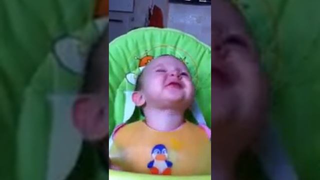 Настя кушает первый суп