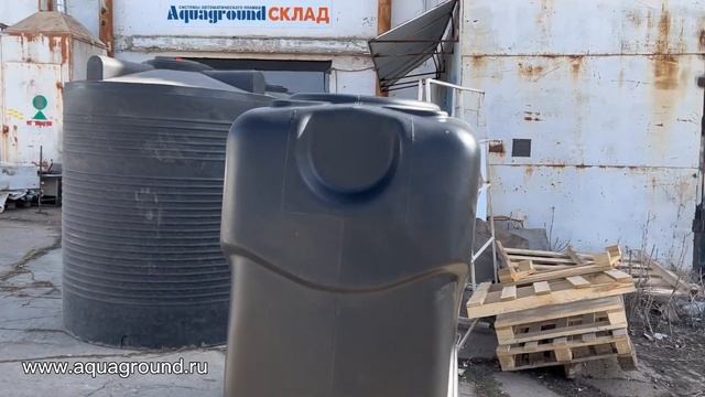 Емкость пластиковая прямоугольная для воды 2000 литров.