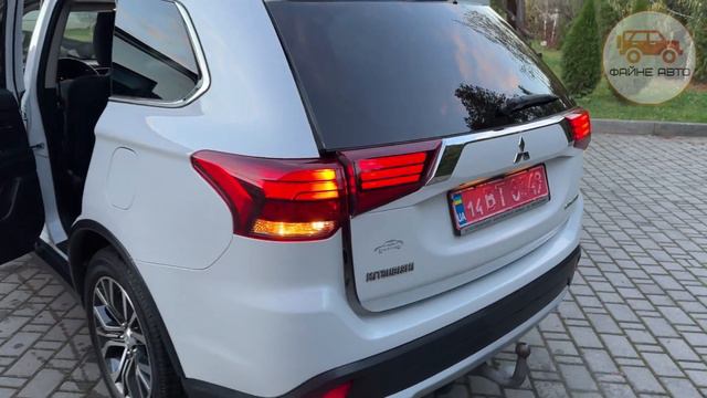 ?? MITSUBISHI OUTLANDER 2017 2.3 DIZEL 4x4 ROCKFORD BILA PERLA AVTOMAT