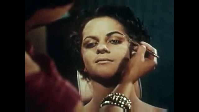 Mirta de Perales Beauty Parlor 1950 FleitasCubaCollection