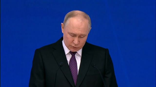 «Многодетные семьи - опора России!»_ Владимир Путин анонсировал новый нацпроект «Семья» (720p)