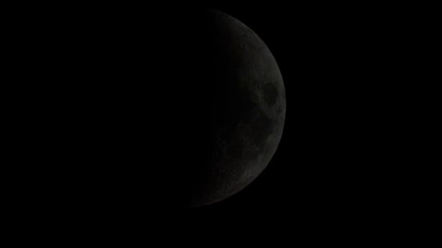 01.01.2020 moon trough my telescope skywatcher 150/750 PDS