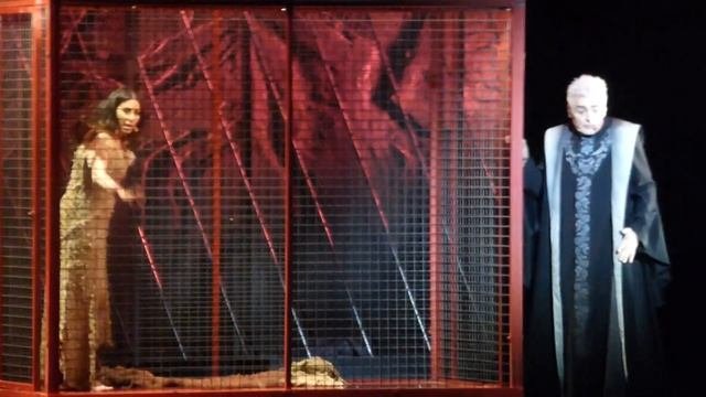 Notre dame de Paris Visite de Frollo à Esmeralda 14042018 Moscow